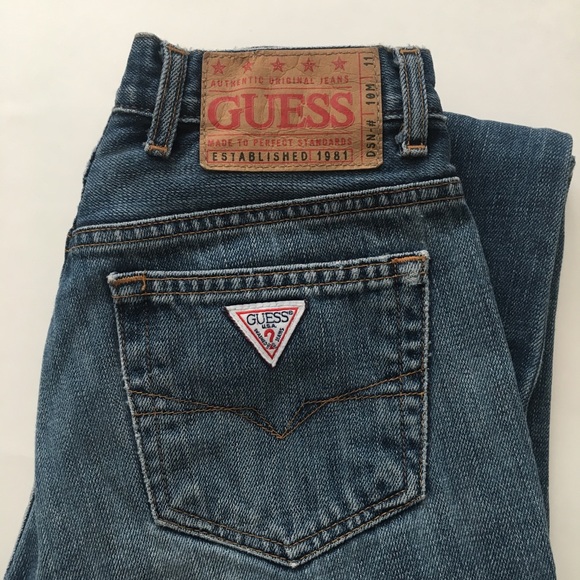 guess jeans triangle logo